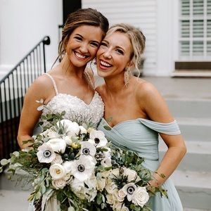 Meet your Posher, Carolina